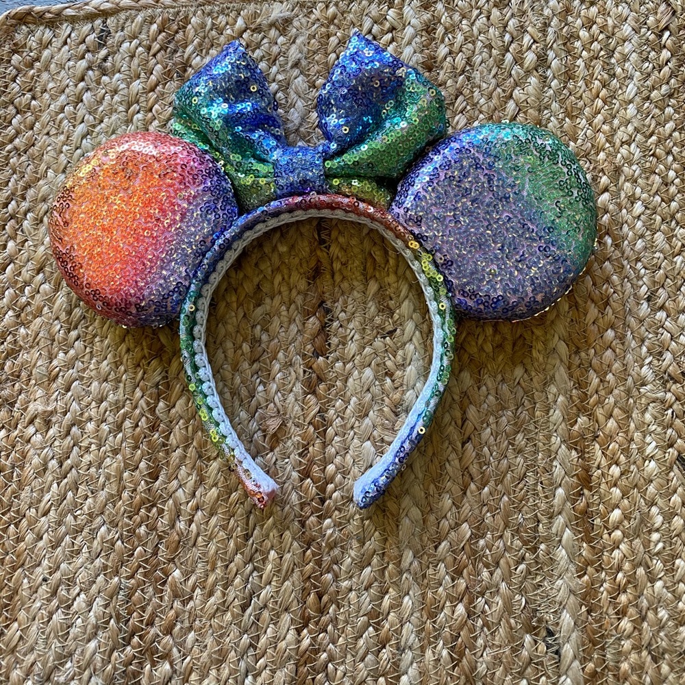 🦄 Unicorn Rainbow Sequin Minnie Ears - Picture 2 of 3